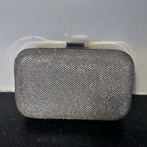 Jessica McClintock Purse Hard Case Evening Bag w/ Chain Strap Silver Glitter